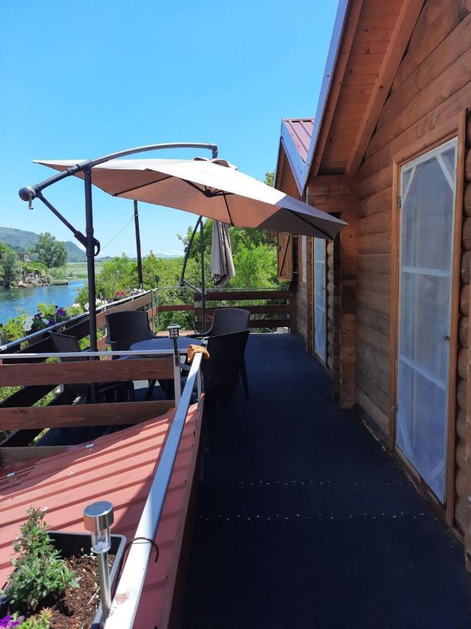 Mali Raj Apartmani Cetinje Exterior foto